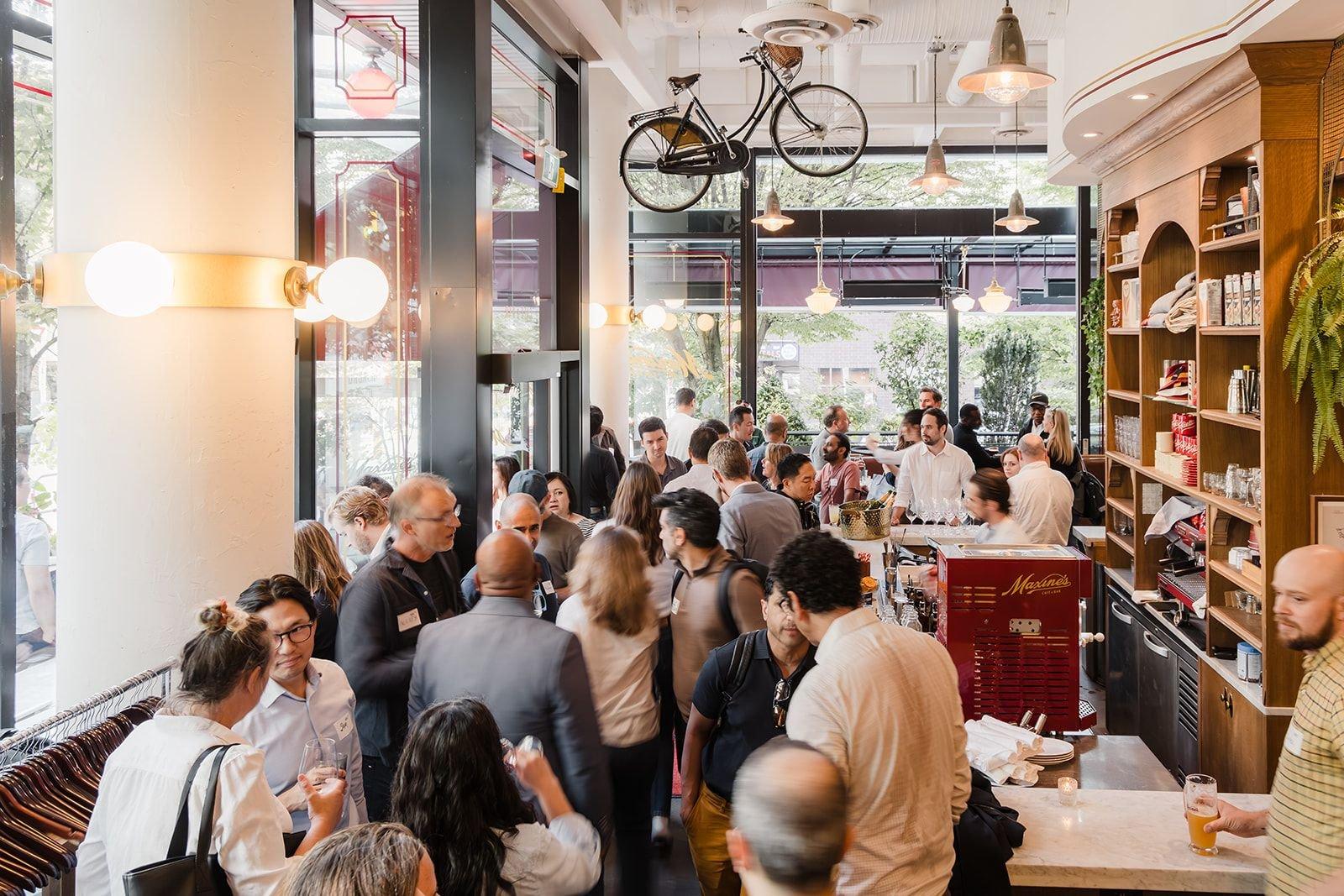 carousel-hero-element image-17